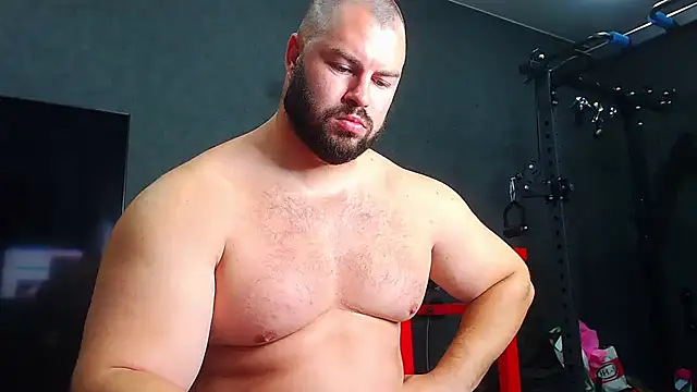Snapshot of muscularjohnforuX chatting on June 19, 2026, 8:31 am muscularjohnforuX online show from June 19, 2026, 8:31 am