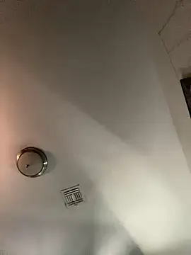 CutieFrmthehood online show from January 24, 2025, 4:17 pm