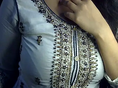 Snapshot of SiaraSiyA chatting on June 10, 2026, 5:47 pm SiaraSiyA online show from June 10, 2026, 5:47 pm