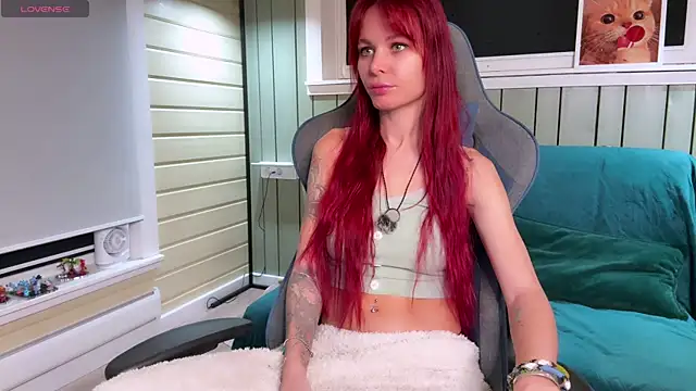 Snapshot of SandyChris chatting on January 8, 2026, 4:40 am SandyChris online show from January 8, 2026, 4:40 am