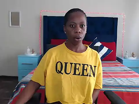 Snapshot of QUEENMANDYY chatting on March 17, 2026, 6:27 am QUEENMANDYY online show from March 17, 2026, 6:27 am
