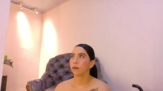 Snapshot of niky_smit chatting on October 26, 2025, 10:59 am niky smit online show from October 26, 2025, 10:59 am