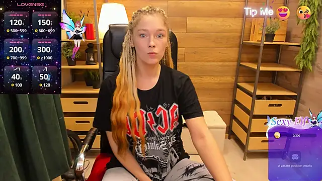 Snapshot of _fiona_Love chatting on January 21, 2025, 7:28 pm  fiona Love online show from January 21, 2025, 7:28 pm