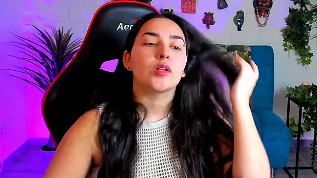 CeceliaJohnson online show from March 6, 2025, 8:09 am