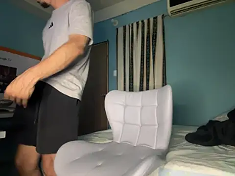 Snapshot of steven_clain chatting on April 16, 2026, 5:19 am steven clain online show from April 16, 2026, 5:19 am