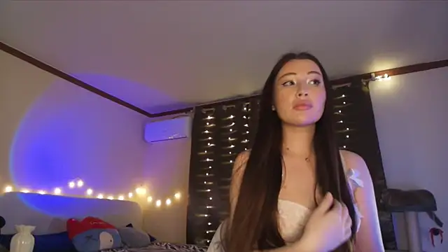 Snapshot of SoeTheReal chatting on February 10, 2026, 7:24 pm SoeTheReal online show from February 10, 2026, 7:24 pm