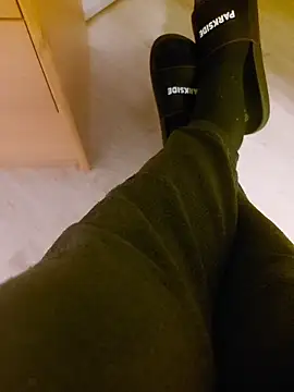 Snapshot of StarredAndrej chatting on November 25, 2025, 7:36 pm StarredAndrej online show from November 25, 2025, 7:36 pm