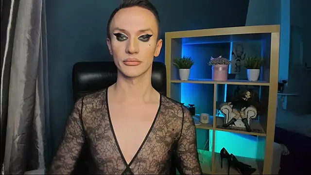 Snapshot of Cristal_Connors chatting on December 17, 2024, 1:16 pm Cristal Connors online show from December 17, 2024, 1:16 pm