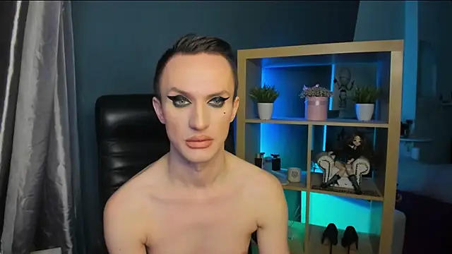 Snapshot of Cristal_Connors chatting on December 24, 2024, 9:39 am Cristal Connors online show from December 24, 2024, 9:39 am