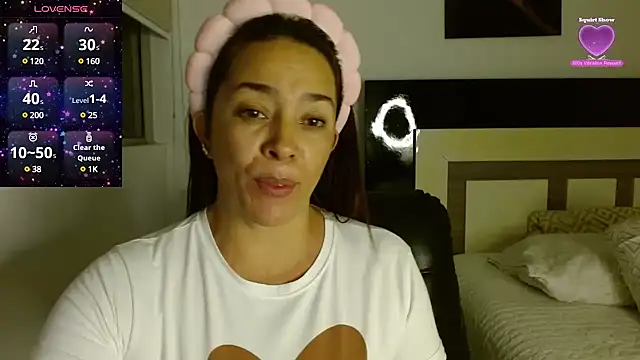 Snapshot of emma__31 chatting on February 24, 2025, 2:30 am emma 31 online show from February 24, 2025, 2:30 am