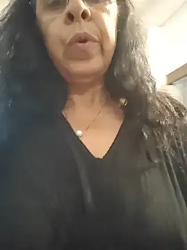 Snapshot of Susannemilf chatting on April 20, 2026, 6:16 am Susannemilf online show from April 20, 2026, 6:16 am