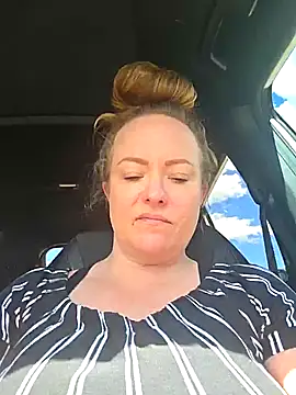 Snapshot of julimonroe chatting on March 26, 2026, 7:01 pm julimonroe online show from March 26, 2026, 7:01 pm