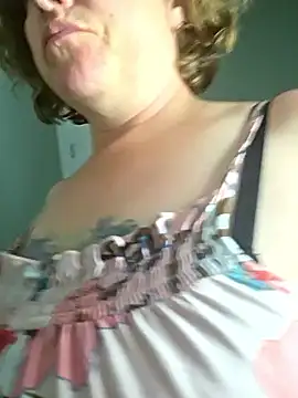 julimonroe online show from May 24, 2026, 5:07 am