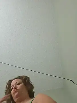 julimonroe online show from May 21, 2026, 10:56 am