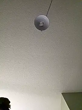 Snapshot of julimonroe chatting on April 9, 2026, 11:16 am julimonroe online show from April 9, 2026, 11:16 am