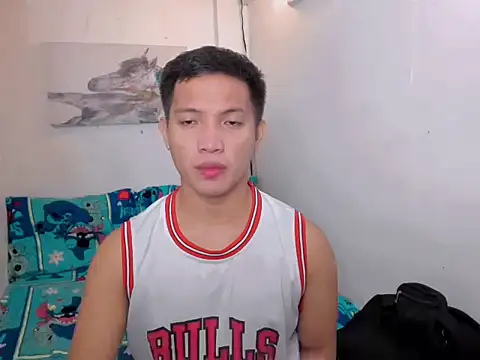 Snapshot of xSebastian19 chatting on December 16, 2025, 9:08 pm xSebastian19 online show from December 16, 2025, 9:08 pm