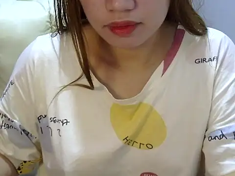 Snapshot of ___zurIII09_ chatting on December 20, 2025, 8:44 pm zurIII09 online show from December 20, 2025, 8:44 pm