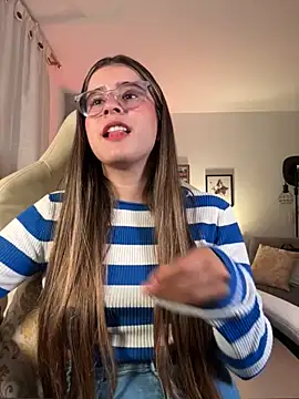 Snapshot of Stormiie777 chatting on February 13, 2026, 1:27 am Stormiie777 online show from February 13, 2026, 1:27 am