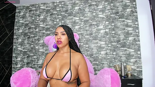 HeidyWillss online show from February 4, 2025, 1:23 am