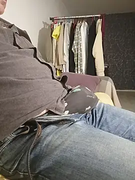 Snapshot of Saysomething3 chatting on November 21, 2025, 1:04 am Saysomething3 online show from November 21, 2025, 1:04 am