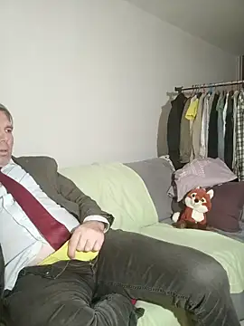 Snapshot of Saysomething3 chatting on December 16, 2025, 5:33 am Saysomething3 online show from December 16, 2025, 5:33 am