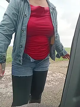 Snapshot of Saysomething3 chatting on November 9, 2025, 8:40 am Saysomething3 online show from November 9, 2025, 8:40 am