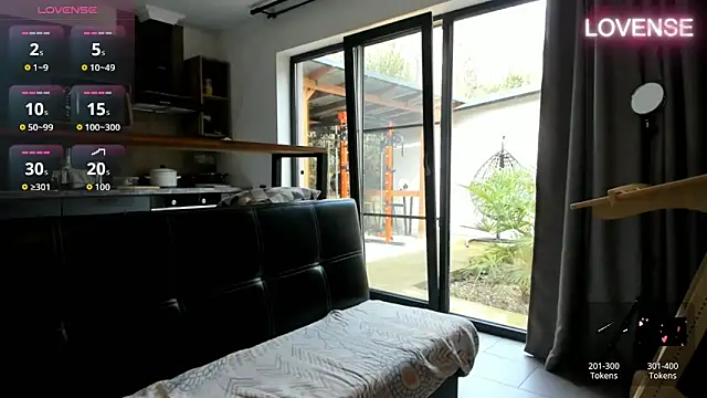 ElizSweet online show from February 25, 2026, 10:26 am