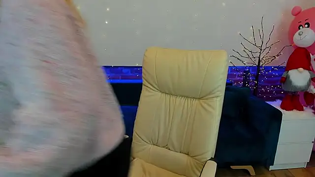 Snapshot of Anabell_xxx chatting on December 21, 2025, 6:37 am Anabell xxx online show from December 21, 2025, 6:37 am