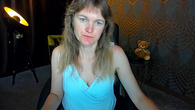 Snapshot of Anabell_xxx chatting on July 18, 2026, 5:49 am Anabell xxx online show from July 18, 2026, 5:49 am