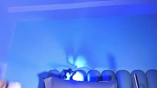 Snapshot of littless_angel chatting on December 1, 2025, 4:24 am littless angel online show from December 1, 2025, 4:24 am