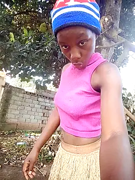 Snapshot of Petite_li chatting on November 23, 2025, 6:12 am Petite li online show from November 23, 2025, 6:12 am