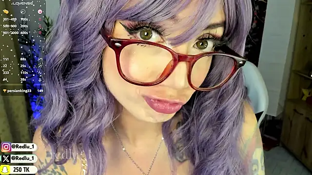 Snapshot of Redlu_1 chatting on January 23, 2025, 2:55 am Redlu 1 online show from January 23, 2025, 2:55 am