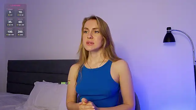 Snapshot of Fallinlove1 chatting on March 15, 2025, 5:26 pm Fallinlove1 online show from March 15, 2025, 5:26 pm