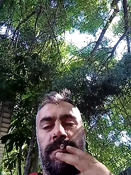 Snapshot of kevgir08 chatting on June 3, 2026, 6:47 am kevgir08 online show from June 3, 2026, 6:47 am
