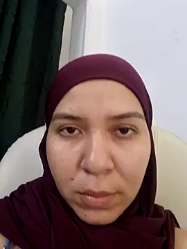 MatchedEyebrow online show from February 19, 2025, 2:44 pm