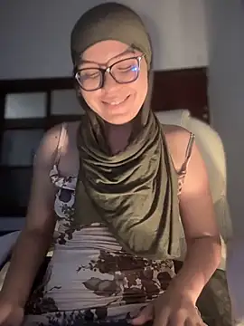 MatchedEyebrow online show from September 19, 2025, 9:30 pm