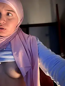 MatchedEyebrow online show from November 22, 2025, 9:57 pm