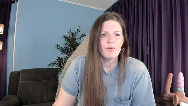 Snapshot of Kelly_Carolina chatting on April 28, 2026, 11:25 am Kelly Carolina online show from April 28, 2026, 11:25 am
