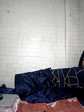 Snapshot of _Shimmerlyn_ chatting on November 23, 2025, 1:15 am Shimmerlyn online show from November 23, 2025, 1:15 am