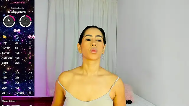 Snapshot of VioletaSotter chatting on April 12, 2026, 11:02 am VioletaSotter online show from April 12, 2026, 11:02 am