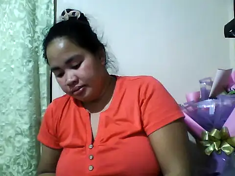 PinayGirl23 online show from December 18, 2025, 7:50 pm