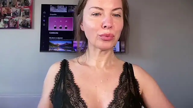 Snapshot of RachellAmazing chatting on May 10, 2026, 6:17 am RachellAmazing online show from May 10, 2026, 6:17 am