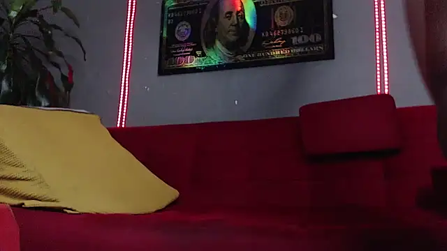 Snapshot of George_Xmith chatting on November 30, 2025, 7:31 am George Xmith online show from November 30, 2025, 7:31 am