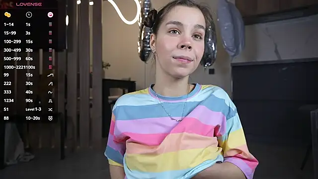 Snapshot of Monika_youthful chatting on February 4, 2025, 3:47 pm Monika youthful online show from February 4, 2025, 3:47 pm