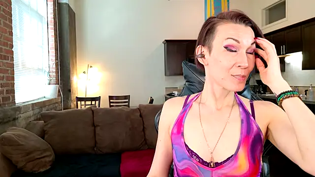 EveEnigma online show from March 12, 2025, 3:29 pm