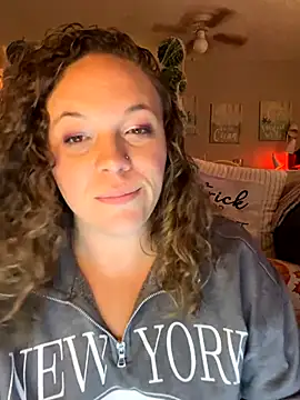 Snapshot of AuroraSummers chatting on October 29, 2025, 3:05 am AuroraSummers online show from October 29, 2025, 3:05 am