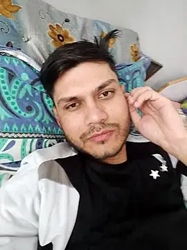 Snapshot of alex78265 chatting on September 29, 2025, 4:19 am alex78265 online show from September 29, 2025, 4:19 am