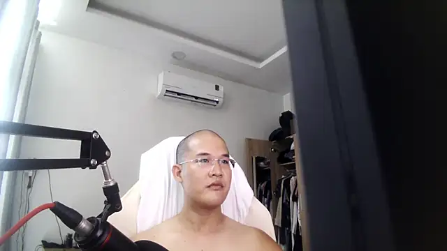 Snapshot of luckyjackie25 chatting on September 28, 2025, 3:46 am luckyjackie25 online show from September 28, 2025, 3:46 am