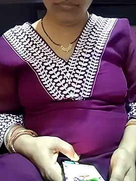 Snapshot of Diya_143 chatting on July 7, 2026, 6:58 am Diya 143 online show from July 7, 2026, 6:58 am