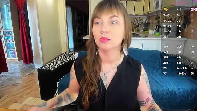 StacyTigerr online show from May 5, 2026, 11:57 am